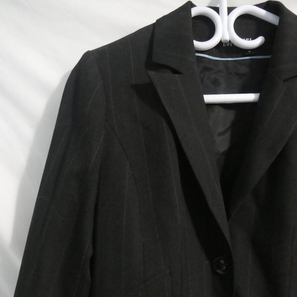 L'OFFICIEL | size 4 | Womens Striped Brown Blazer | Suit Jacket | Made in Canada - Picture 4 of 16